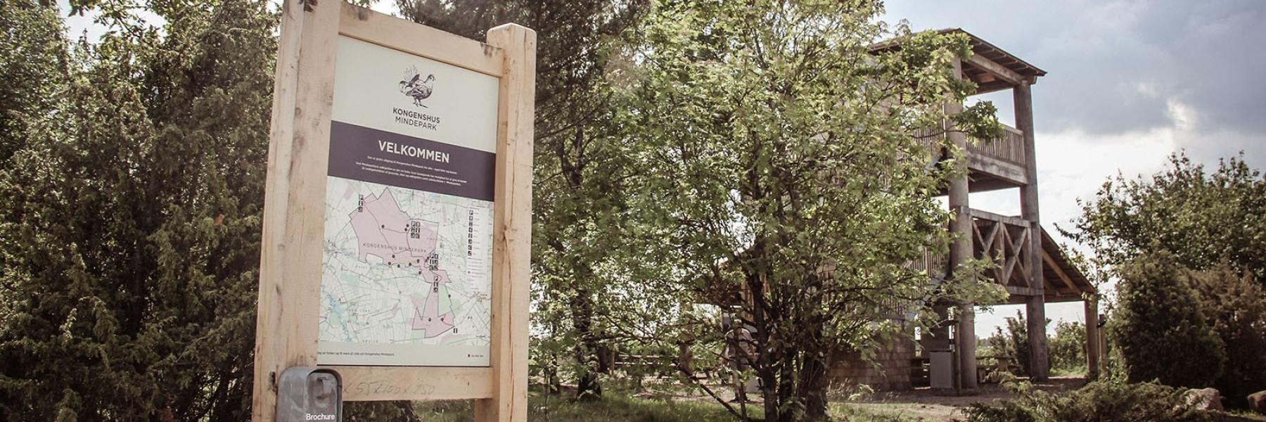 Midt i Kongenshus Mindepark er der rejst et unik udkigstårn 